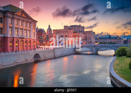 Stockholm. Image de la vieille ville de Stockholm, la Suède pendant le lever du soleil. Banque D'Images