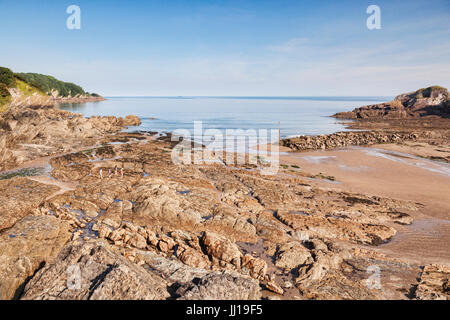 19 Juin 2017 : Newberry, Combe Martin, Devon, England, UK - La plage de rochers. Banque D'Images