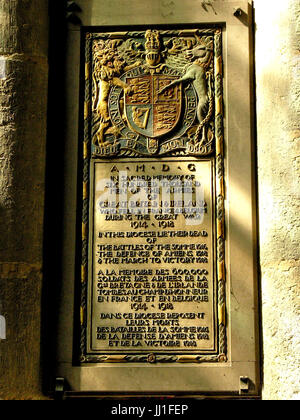 Diverses Plaques commémoratives de la PREMIÈRE GUERRE MONDIALE, défenseurs d'Amiens, France, le 07/05/2006 Banque D'Images