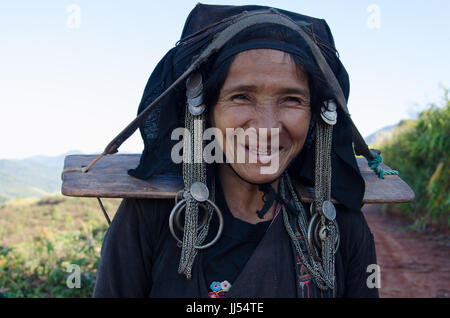 Les femmes Akha Phongsali, Laos, Banque D'Images