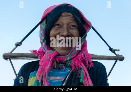 Les femmes Akha Phongsali, Laos, Banque D'Images