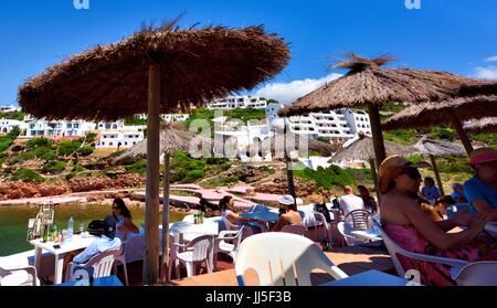 Outdoor Cafe restaurant Cala Morell menorca Minorque Banque D'Images