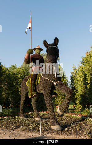 Sculpture végétale de la GRC géant au parc Jacques-Cartier à Gatineau, Québec Banque D'Images