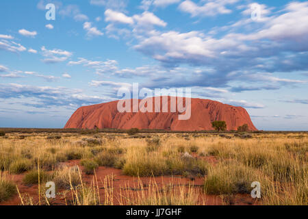 Territoire du Nord Australie, paysage, Ayers Rock, le coucher du soleil, parc national d'Uluru-Kata Tjuta Banque D'Images