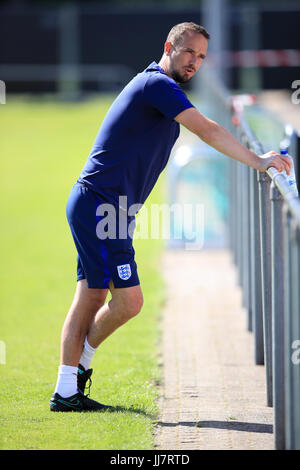 Gestionnaire de l'Angleterre Mark Sampson durant une session de formation au Centre sportif Sports 70, Utrecht. Banque D'Images