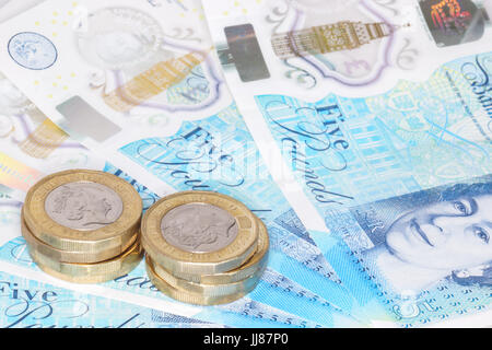 La nouvelle devise du Royaume-Uni - Le polymère 5 lb (£5) remarque avec plus counterfitters propose des mesures contre d''Wi Banque D'Images
