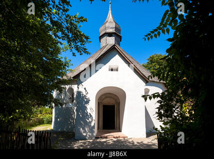 DEU, l'Allemagne, région du Sauerland, Moehnesee, la chapelle dans Drueggelte. DEU, Deutschland, Sauerland, Drueggelter Moehnesee, die Kapelle. Banque D'Images