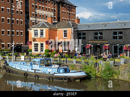 Le Seigneur Connétable d'Angleterre, un pub à Gloucester Quays Wetherspoons, Gloucestershire, Angleterre, Royaume-Uni Banque D'Images