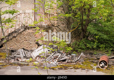 Scène abandonnée de Pripyat Ville fantôme dans la zone d'exclusion de Tchernobyl Banque D'Images