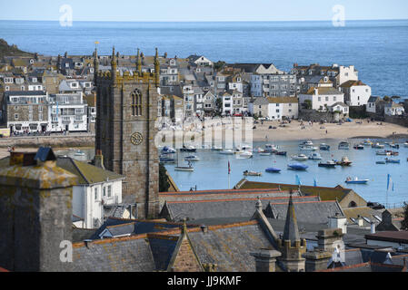 Port Isaac, Grande-Bretagne, vue sur les maisons du port Banque D'Images