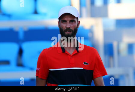 Umag, Croatie. Juil 18, 2017. Benoit Paire de France a l'air pendant le match de simple Paire v De Schepper au 28e ATP Umag Croatie Plava laguna au tournoi à la Goran Ivanisevic, stade ATP le 18 juillet 2017 à Umag. Credit : Andrea Spinelli/Alamy Live News Banque D'Images