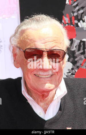 Los Angeles, USA. 18 juillet, 2017. 07/18/2017 Stan Lee Stan Lee, de part et d'empreinte écologique cérémonie tenue à la TCL Chinese Theatre de Los Angeles, CA Photo : Cronos/Hollywood News/Alamy Live News Banque D'Images