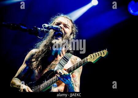 Le groupe de rock alternatif écossais Biffy Clyro effectuer en direct sur scène à Rimini Parl Rock, Rimini, Italie. 18 juillet 2017 ©Matteo Scalet/Alamy Live News Banque D'Images