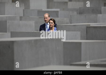 Berlin, Deutschland. 19 juillet, 2017. Der britische Prinz William und seine Frau, Herzogin Kate, besuchen am 19.07.2017 das Holocaust Mahnmal à Berlin. Foto : Kay Nietfeld/dpa/Alamy Live News Banque D'Images