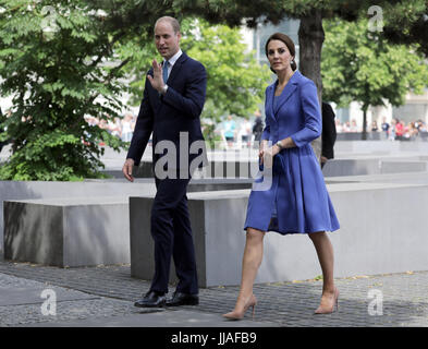 Berlin, Deutschland. 19 juillet, 2017. Der britische Prinz William und seine Frau, Herzogin Kate, besuchen am 19.07.2017 das Holocaust Mahnmal à Berlin. Foto : Kay Nietfeld/dpa/Alamy Live News Banque D'Images