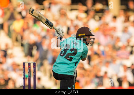 Londres, Royaume-Uni. 19 juillet, 2017. Le Pape Ollie pour Surrey au bâton contre Essex dans la NatWest T20 Blast match à la Kia Oval. Crédit : David Rowe/Alamy Live News Banque D'Images