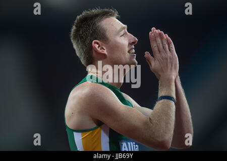 L'Afrique du Sud Charl Du Toit gagne le 200m masculin finale T37 au cours de la cinquième journée de l'athlétisme mondial 2017 Para au London Stadium. Banque D'Images