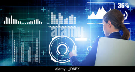 Vue arrière du verre d'eau libre tout en étant assis sur une chaise contre conception lumière scintillantes généré numériquement Banque D'Images