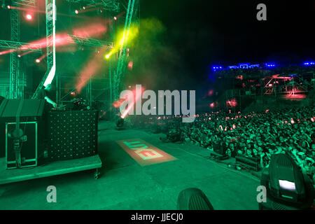 NOVI SAD, SERBIE - Juillet 7, 2017 : DJ Paul Kalkbrenner sur scène au cours de l'édition 2017 du festival Exit de Novi Sad, Serbie Photo de DJ P Banque D'Images