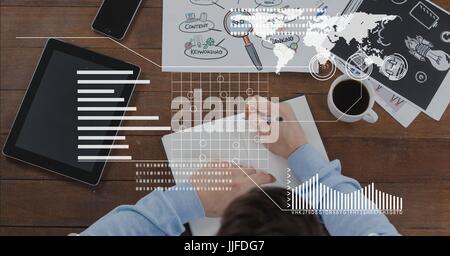 Composite numérique libre de droits de l'écrit sur papier et tasse à café et écritures Banque D'Images