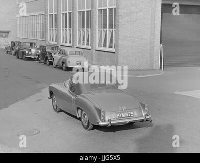 1955 Daimler Conquest Drophead Coupé, Hooper corps. Norman la sagesse, en vedette dans le film "dans le monde". Banque D'Images