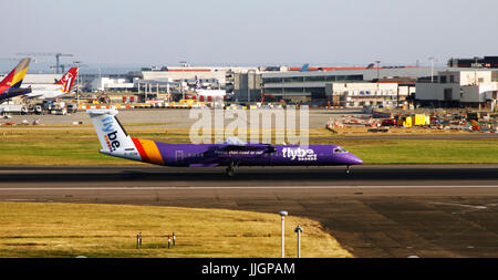 G-JEDM - Bombardier Dash 8 Q400 - Flybe Bombardier Dash 8 l ou Q-Series, précédemment connu sous le nom de de Havilland Canada DHC-8 Dash 8 ou, s'agit d'une série o Banque D'Images