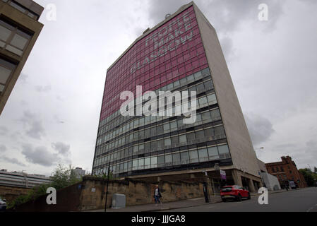 Glasgow, Ecosse, Royaume-Uni. Jul 20, 2017. Aujourd'hui, la ville de Glasgow College's new city campus a été sélectionné pour le Royal Institute of British Architects (RIBA) Prix Stirling en ligne pour être jugé pour le UK's best nouveau bâtiment. Les sections locales en photo aujourd'hui où en grande partie embroussaillé par cette décision quand on leur a dit cela d'anecdotes offerts étant basé sur la façon dont il était blanc et son fort aspect. L'un des bâtiments emblématiques de l'ancien collège. Credit : Gérard ferry/Alamy Live News Banque D'Images