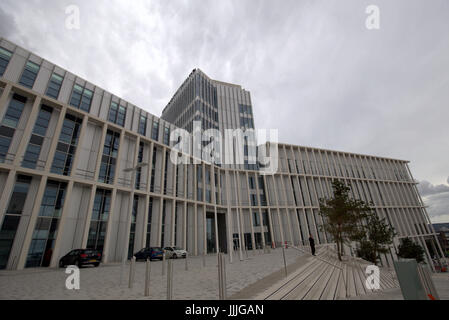 Glasgow, Ecosse, Royaume-Uni. Jul 20, 2017. Aujourd'hui, la ville de Glasgow College's new city campus a été sélectionné pour le Royal Institute of British Architects (RIBA) Prix Stirling en ligne pour être jugé pour le UK's best nouveau bâtiment. Les sections locales en photo aujourd'hui où en grande partie embroussaillé par cette décision quand on leur a dit cela d'anecdotes offerts étant basé sur la façon dont il était blanc et son fort aspect. Credit : Gérard ferry/Alamy Live News Banque D'Images