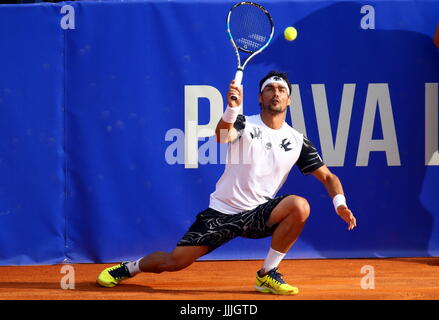 Umag, Croatie. Jul 20, 2017. Fabio Fognini de l'Italie renvoie la balle à Nicolas Kicker de l'Argentine au cours du match Fognini v l'éjecteur à la 28e ATP Umag Croatie Plava laguna au tournoi à la Goran Ivanisevic, stade ATP le 20 juillet 2017 à Umag. Credit : Andrea Spinelli/Alamy Live News Banque D'Images