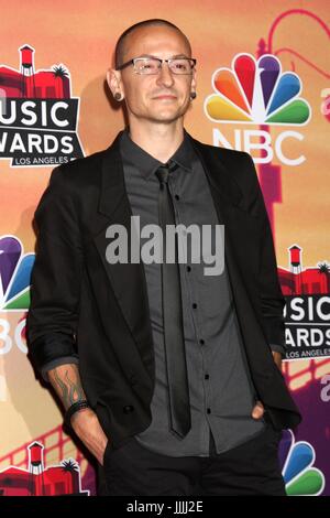 Los Angeles, CA, USA. 01 mai, 2017. Chester Bennington a la 1ère iHeartRadio Music Awards Press Room, Shrine Auditorium, Los Angeles, 01 mai 2014. Credit : Janice Ogata/media/Alamy Punch Live News Banque D'Images