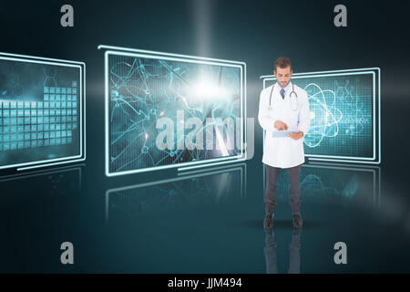 Image 3D composite de handsome doctor using tablet pc Banque D'Images