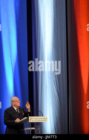 Jean-Marie Le Pen parle au xvème congrès du Front National à Lyon (France) Banque D'Images