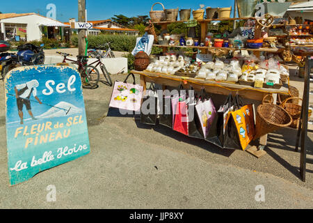 Bloquer la vente des souvenirs de sel inc, une importante ressource locale. Saint Martin de Ré, Ile de Ré, Charente-Maritime, France Banque D'Images