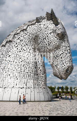 Les Kelpies sculptures à Helix Park, Falkirk, Ecosse, Royaume-Uni. Banque D'Images