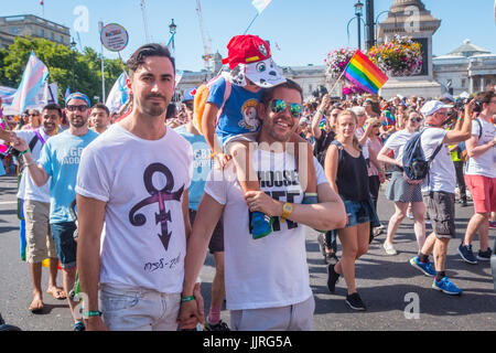 Les parents Gay Pride à Londres en 2017 - parade Banque D'Images