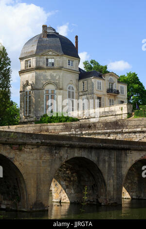 France, Loiret (45), Châteauneuf-sur-Loire, le château // France, Loiret, Chateauneuf sur Loire, le château Banque D'Images