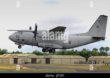 L'italien Alenia c-27j spartan a démontré son agilité à riat 2017 Banque D'Images