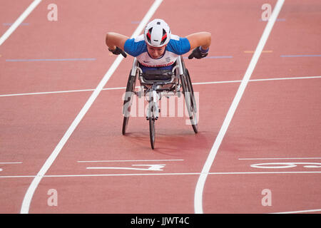 La société britannique Hannah Cockroft gagne le 400m femmes T34 pendant la journée finale de la sept 2017 Championnats du monde Para athlétisme Stade à Londres. Banque D'Images