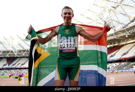 Charl du toit en Afrique du Sud célèbre la victoire de l'argent lors de la finale hommes du 100m T37 au cours du septième jour des Championnats du monde d'athlétisme Para 2017 au stade de Londres. APPUYEZ SUR ASSOCIATION photo. Date de la photo: Jeudi 20 juillet 2017. Voir le paragraphe sur l'athlétisme de l'histoire de l'AP photo crédit devrait se lire: Simon Cooper/PA Wire. Banque D'Images