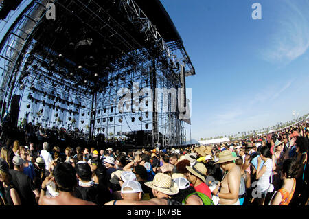 Atmosphère foule 2011 Festival de musique Coachella indio avril 15,2011. Banque D'Images