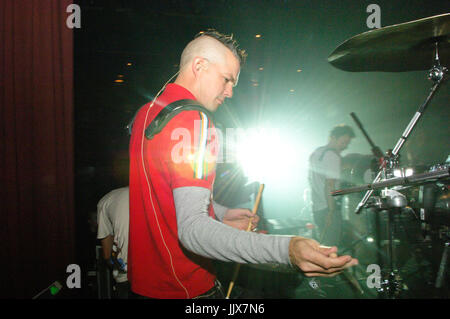 Adrian young aucun doute guitar center drum-off Henry fonda theatre los angeles, ca. Banque D'Images