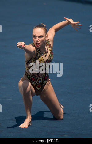 Budapest, Hongrie. 19 juillet, 2017. Svetlana Kolesnitchenko (RUS) Natation Synchronisée : 17e Championnats du monde FINA 2017 Budapest Programme libre Solo de la femme ronde finale du City Park - Lac Varosliget dans Budapest, Hongrie . Credit : Enrico Calderoni/AFLO/Alamy Live News Banque D'Images