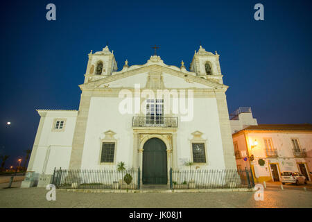 L'église Igreja de santa maria dans la ville de Lagos, à l'Algarve du Portugal en Europe. Banque D'Images