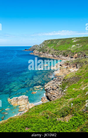 La côte de Cornouailles au sud de north porth nanven à vers carn gloose et cape Cornwall. Banque D'Images