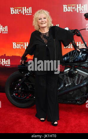 Bat Out of Hell - presse nuit au London Coliseum, St Martin's Lane, London comprend : Petula Clark Où : London, Royaume-Uni Quand : 20 juin 2017 Source : WENN.com Banque D'Images