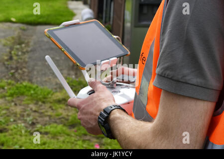 Drone sous licence avec la commande à distance de l'opérateur au Royaume-Uni Banque D'Images