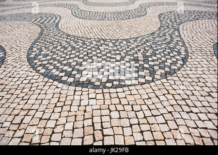 Revêtement traditionnel portugais (cobblestone), Lisbonne, Portugal Banque D'Images