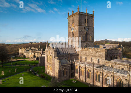 Aperçu de la cathédrale de St Davids, Pembrokeshire, Pays de Galles Banque D'Images