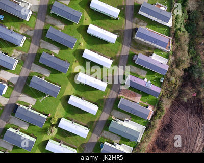 Vue aérienne de Caravan Park, dans la baie de Looe, Cornwall, UK Banque D'Images