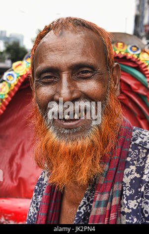 Conducteur de pousse-pousse, Dhaka, Bangladesh Banque D'Images